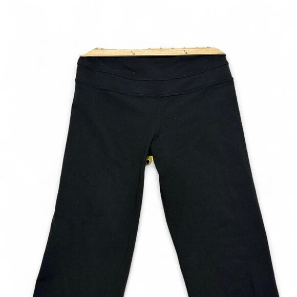 Lululemon Black Flared Vintage Leggings Sizs 4 Super Comfy & Flattering - Picture 3 of 5